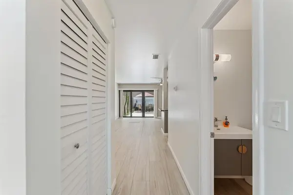 Oakland Park, FL 33334,3900 NE 18th Ave #36H