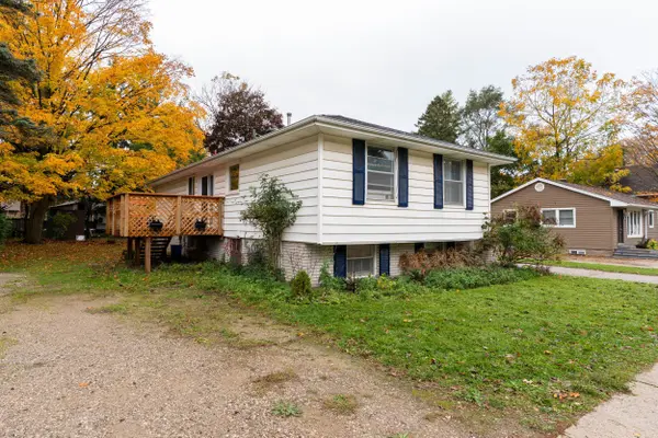 Saugeen Shores, ON N0H 2C0,698 Gustavus ST