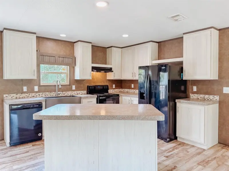 103 N 7th Street W, Dawson, TX 76639