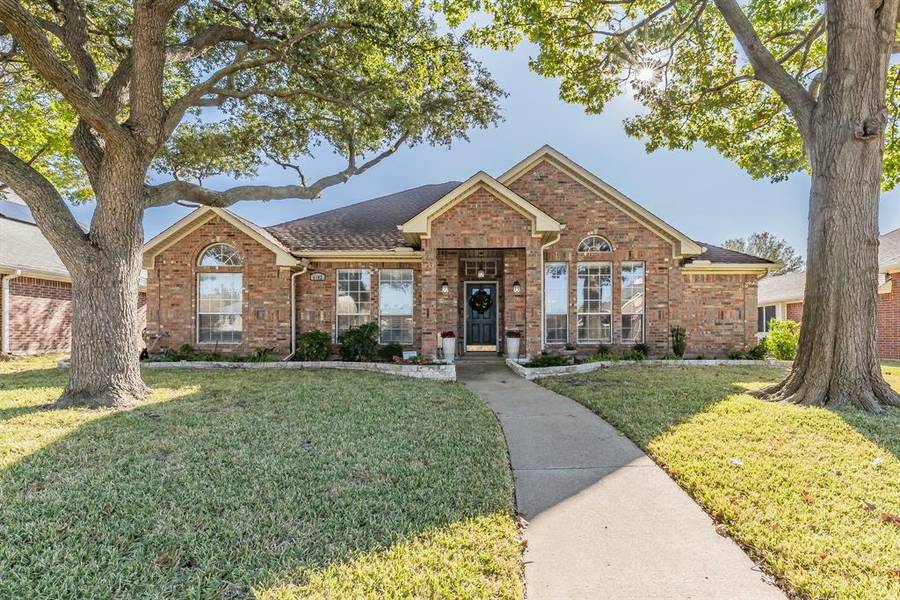6102 Hawkeye Road, Rowlett, TX 75089