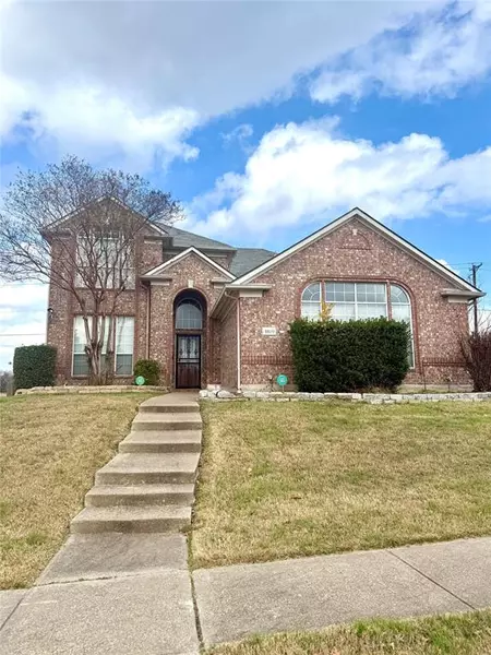 1809 Walnut Hill Drive, Rowlett, TX 75088