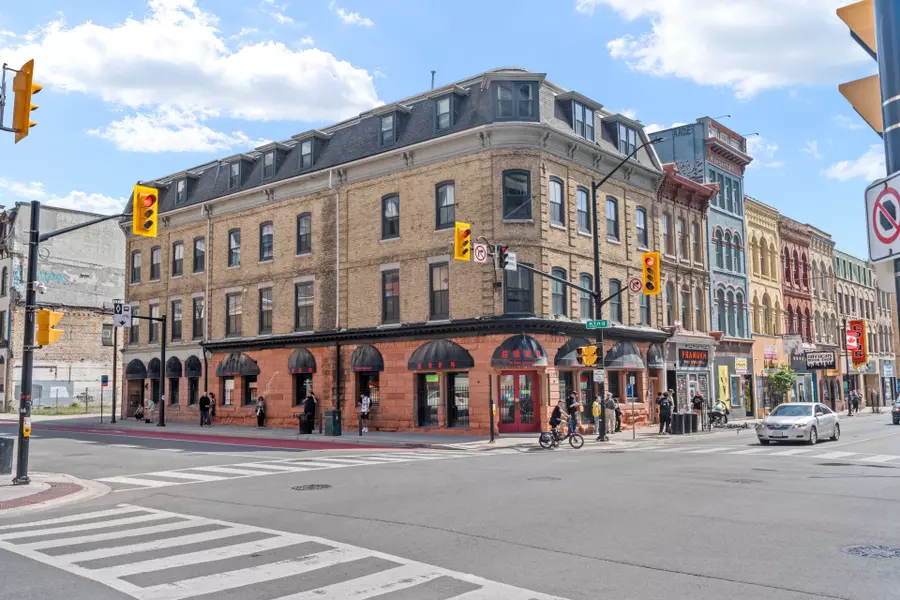 366 Richmond ST #Unit 4, London East, ON N6A 3C7