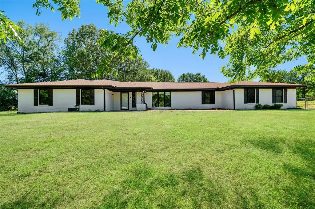 Clarksville, TX 75426,99 1363