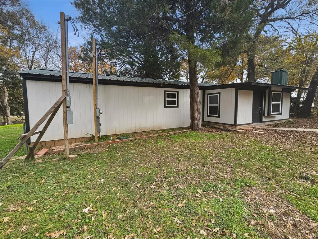 Gun Barrel City, TX 75156,106 Silveroaks Street