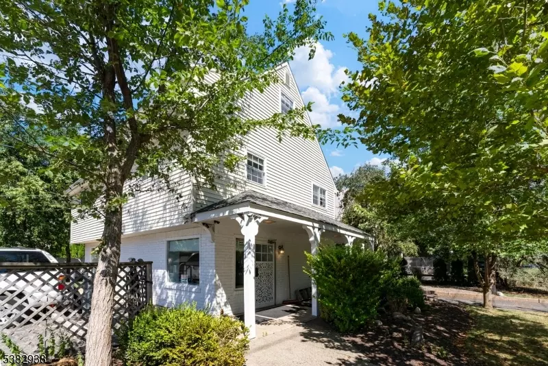 New Milford Boro, NJ 07646,243 Main St