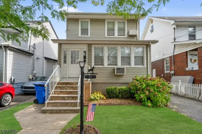 Rutherford Boro, NJ 07070,11 Ayer Pl