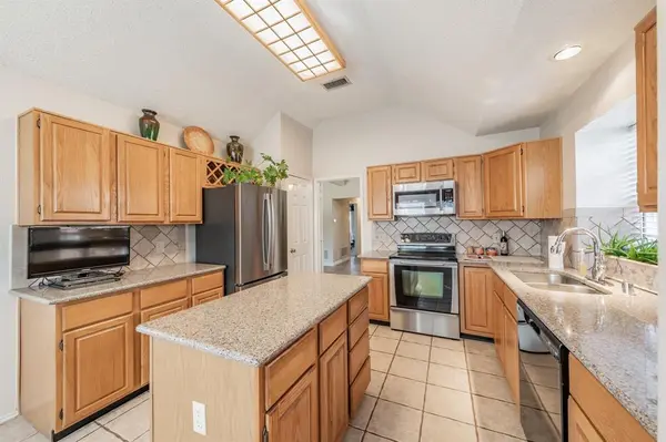 Rowlett, TX 75089,6102 Hawkeye Road