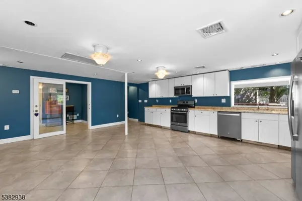 New Milford Boro, NJ 07646,243 Main St