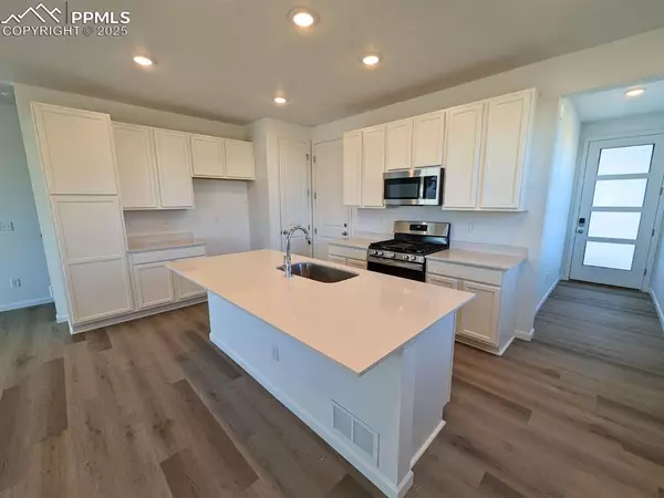 Colorado Springs, CO 80915,889 Solum GRV