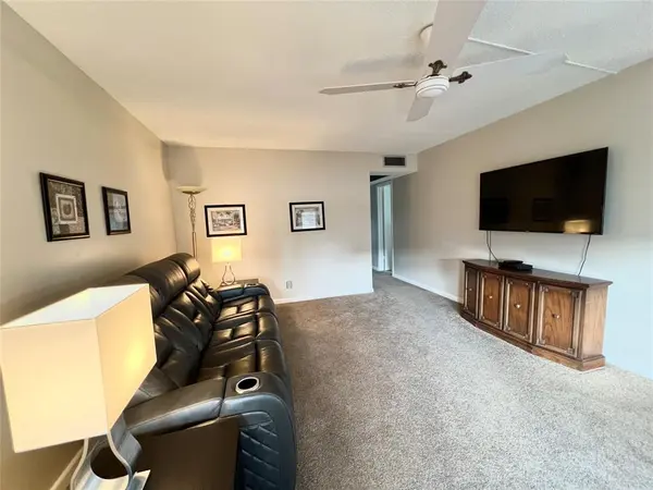 Deerfield Beach, FL 33442,105 Oakridge I #105