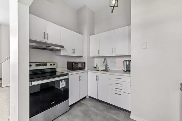 London East, ON N6A 3C7,366 Richmond ST #Unit 4