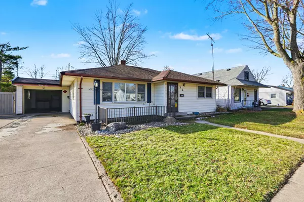 56 Stanley ST,  Essex,  ON N8M 2V4