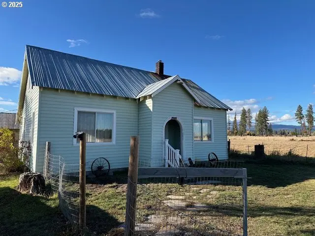 247 Troh Lane, Glenwood, WA 98619