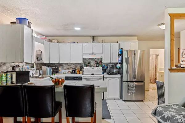 Campbell River, BC V9H 1C4,4792 Lewis Rd