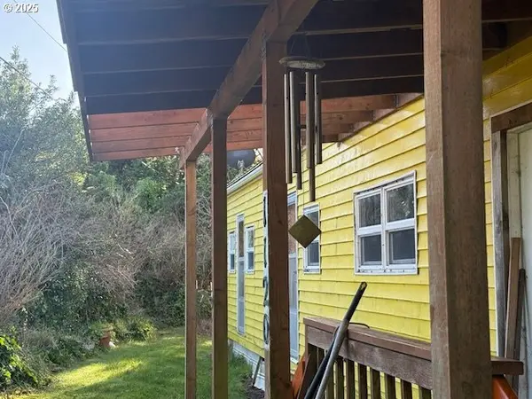 Waldport, OR 97394,1120 S CRESTLINE DR