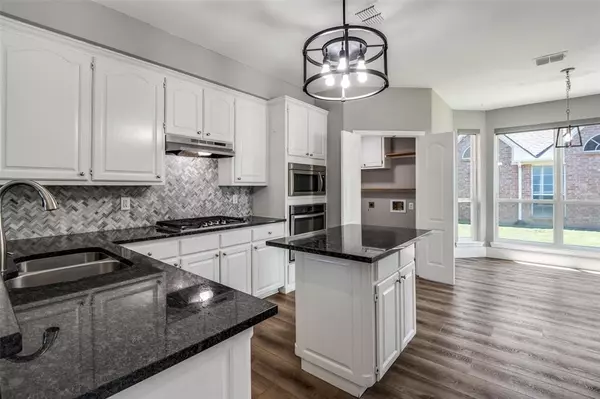 Carrollton, TX 75007,1104 Elk Trail