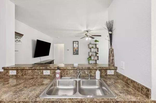 Fort Worth, TX 76108,10718 Edgewest Terrace