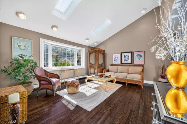 Pompton Lakes Boro, NJ 07442,411 Poplar Ave