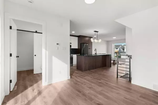 Sylvan Lake, AB T4S 0X1,12 Violet PT