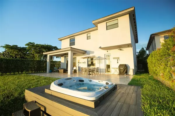 Miami Lakes, FL 33018,15934 NW 87th Ct