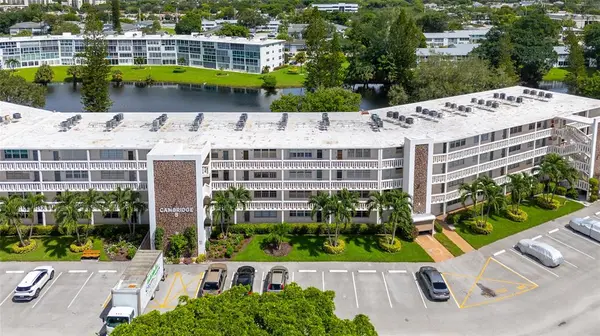 Deerfield Beach, FL 33442,3028 Cambridge B #3028