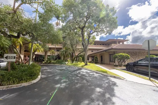 Plantation, FL 33317,300 NW 70th Ave