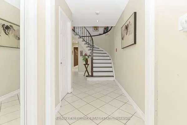 Brampton, ON L6Y 4K3,29 Faywood DR