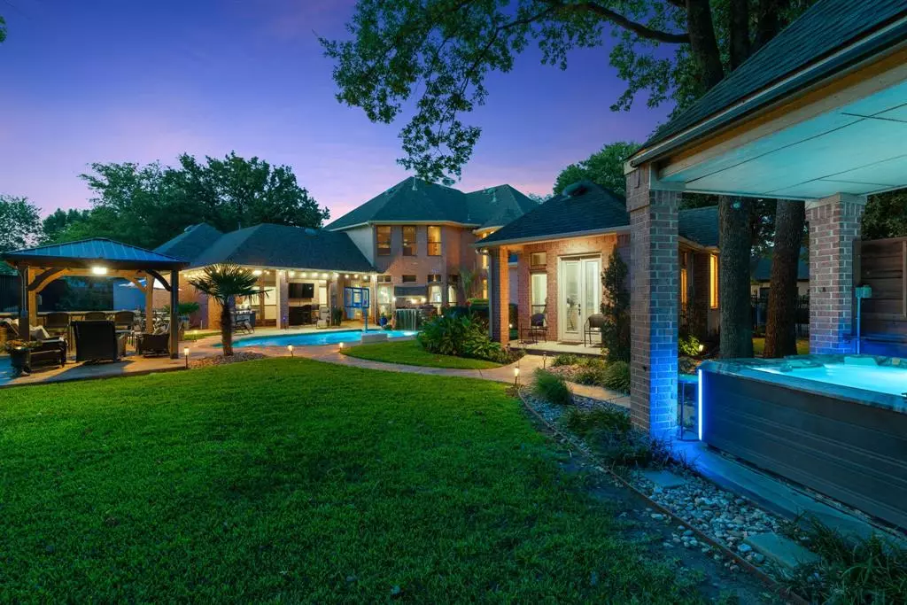 Arlington, TX 76001,7208 Riverbrook Court