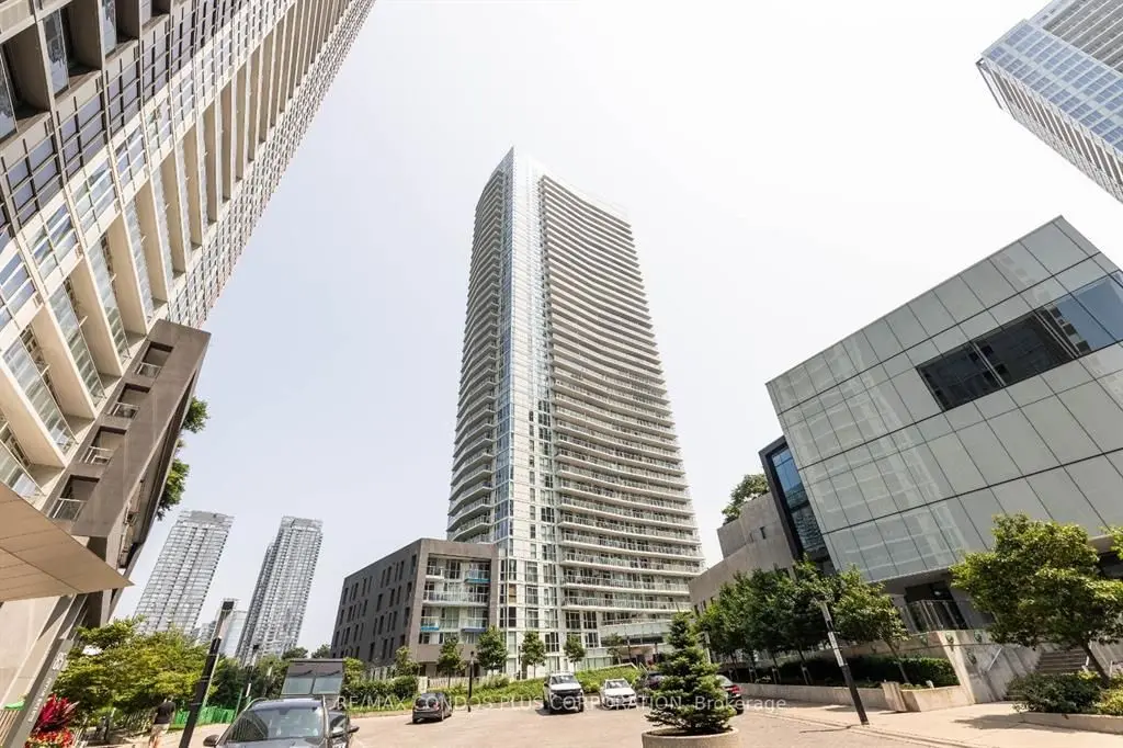 75 Queens Wharf RD #502, Toronto C01, ON M5V 0J8