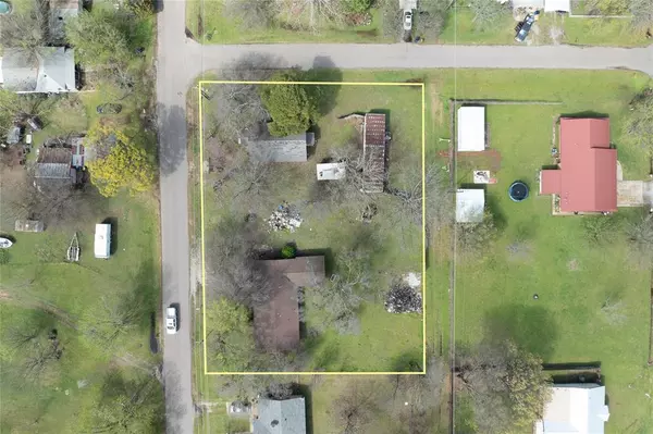 210 and 218 N Collins, Colbert, OK 74733