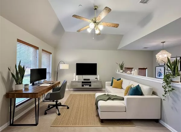 Irving, TX 75063,532 Silver Maple Drive