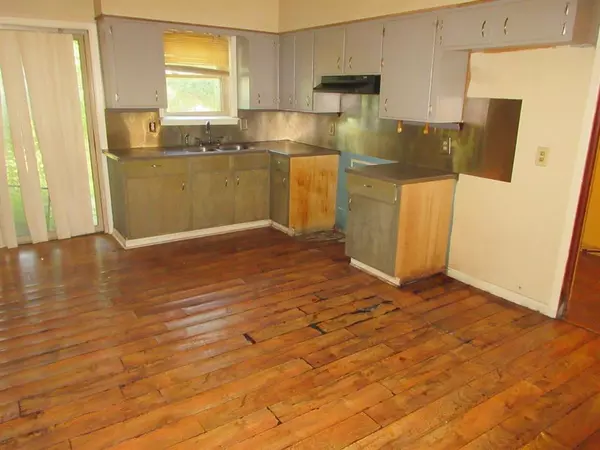 Shreveport, LA 71106,126 N Greenbrook Loop