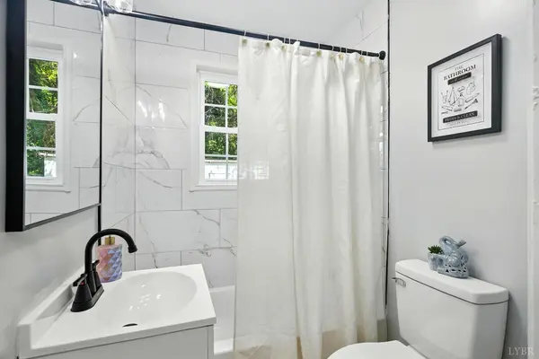 Madison Heights, VA 24572,212 main ST