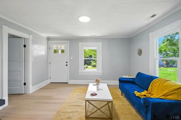 Madison Heights, VA 24572,212 main ST