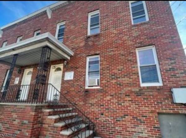 234 Niles St, Elizabeth City, NJ 07202