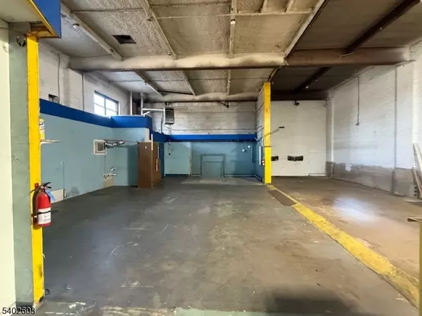 Flemington Boro, NJ 08822,47 Maple Ave