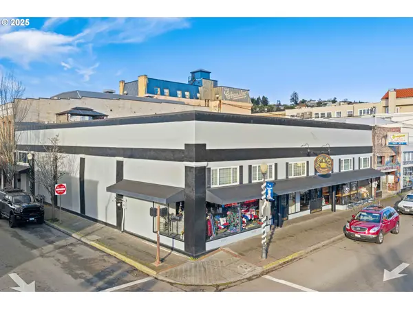 Coos Bay, OR 97420,171 S BROADWAY ST