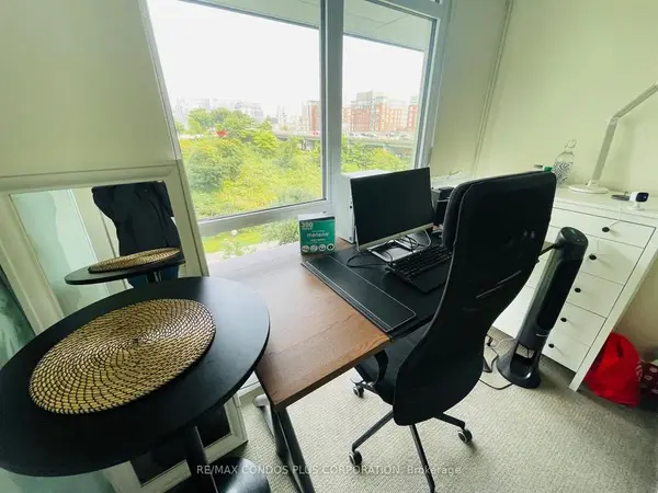 75 Queens Wharf RD #502, Toronto C01, ON M5V 0J8