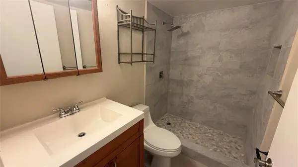 Oakland Park, FL 33334,5180 NE 6TH AV #602