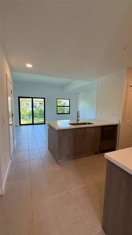 Hollywood, FL 33020,2526 Pierce St #1