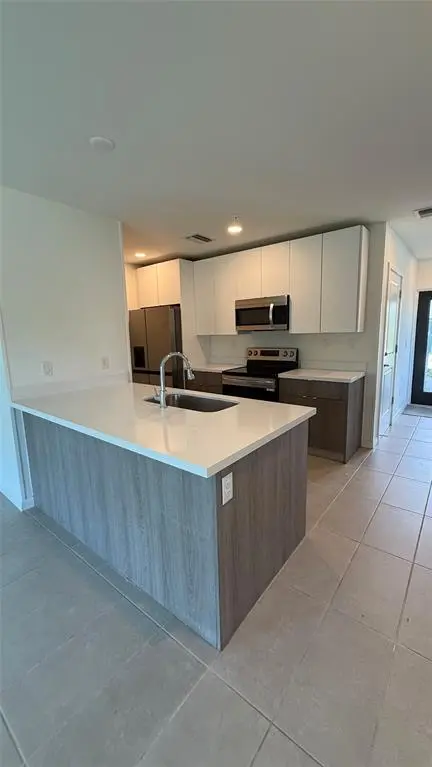 Hollywood, FL 33020,2526 Pierce St #1