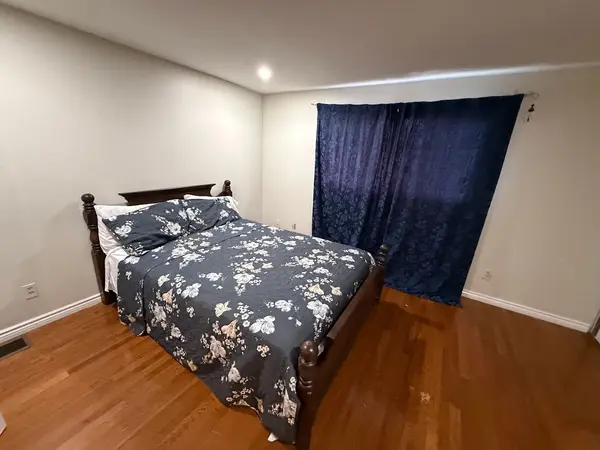 Mississauga, ON L5L 1K6,3563 Autumnleaf CRES