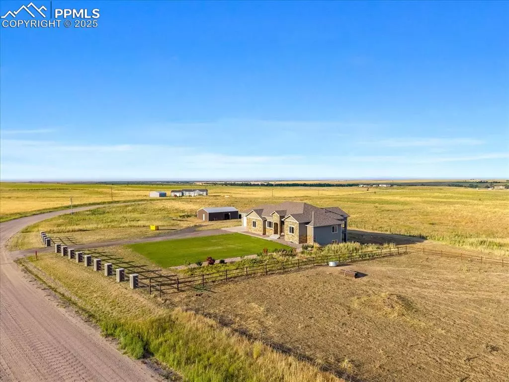 Bennett, CO 80102,45425 Wolf Creek DR