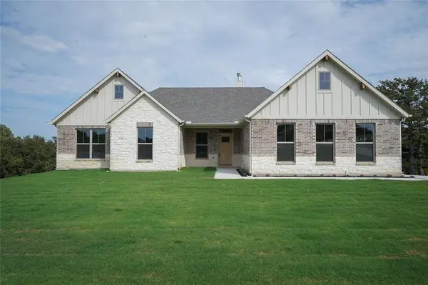 9020 Valley Oak Court, Springtown, TX 76082