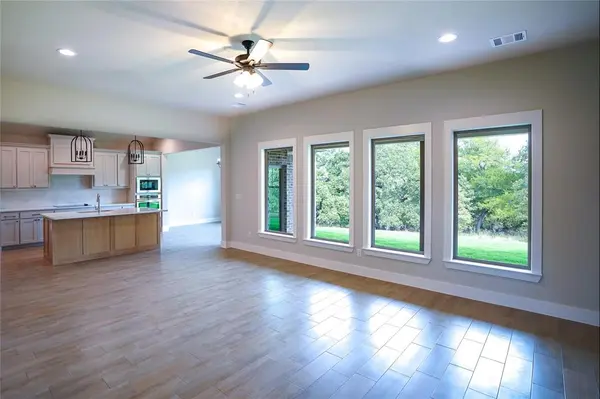 Springtown, TX 76082,9020 Valley Oak Court