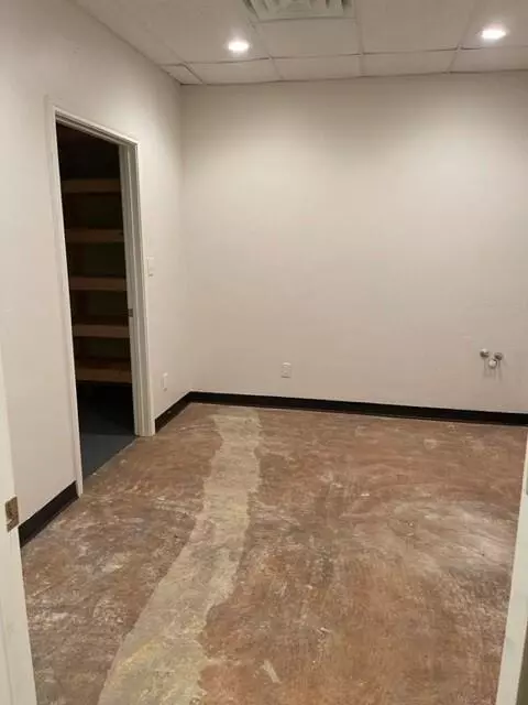 Paris, TX 75460,550 N Collegiate Drive