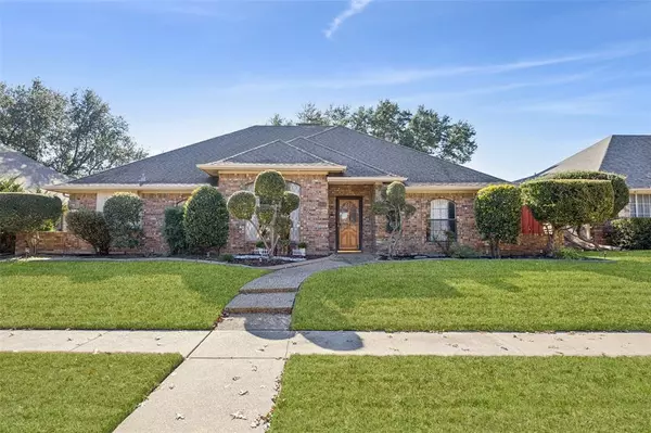 2918 Grand Oak Drive, Garland, TX 75044