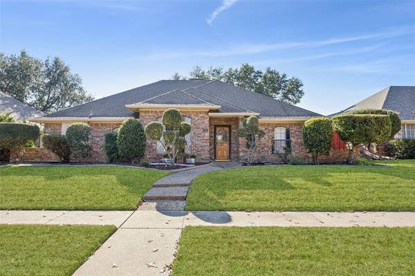 2918 Grand Oak Drive, Garland, TX 75044