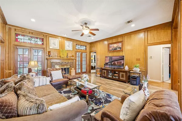 Garland, TX 75044,2918 Grand Oak Drive