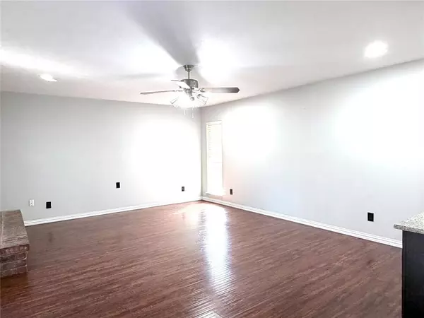 Coppell, TX 75019,220 Park Meadow Way